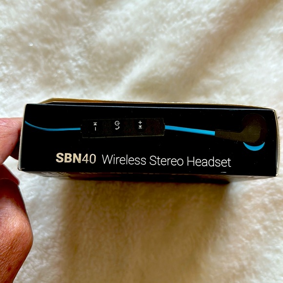 Amplify By Aduro SBN40 Wireless Stereo Headset Brand New In Box BLUE - Picture 3 of 5